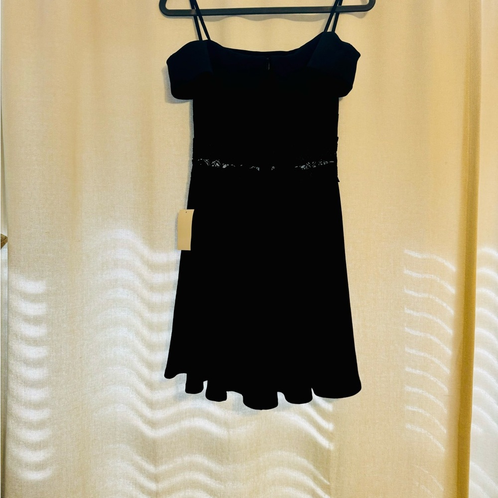 Perfect Little Black Dress! - Picture 4 of 6
